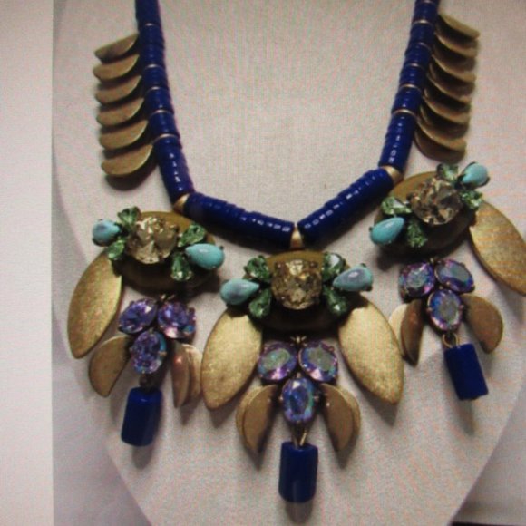 J CREW FAN BEADED STATEMENT NECKLACE - Picture 2 of 8